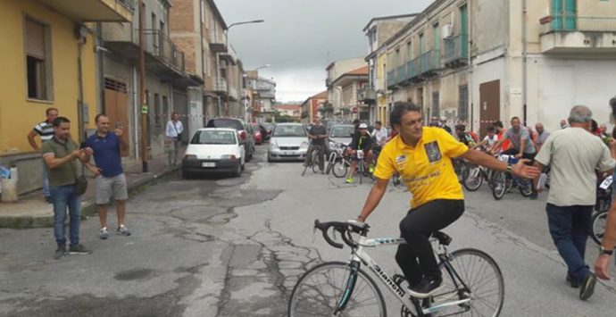 Successo a Mileto per la Ciclopedalata con il campione Claudio Chiappucci