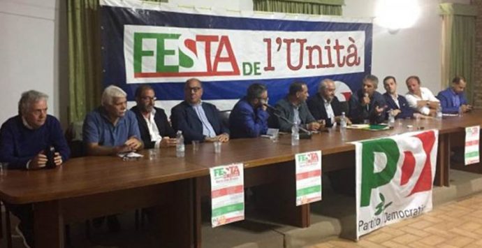 Festa dell’Unità a Serra San Bruno, Guccione: «La sconfitta alle prossime regionali è scontata» (VIDEO)