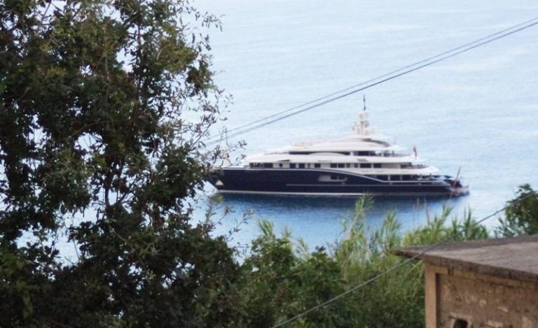 Ferragosto a Timpa Janca per il mega-yatch “High Power III”