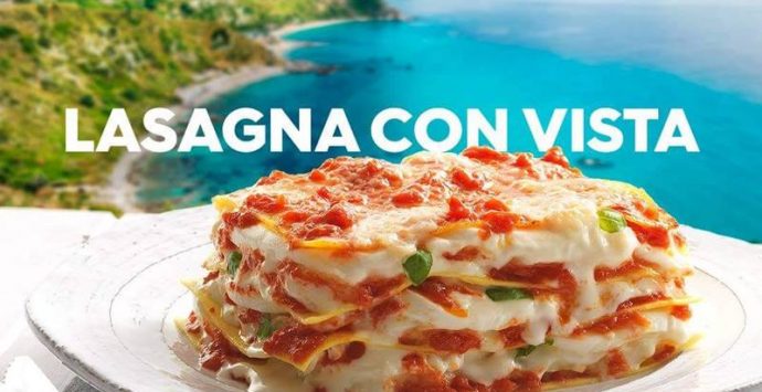 Marketing e territorio, la lasagna con vista su Capo Vaticano spopola sul web