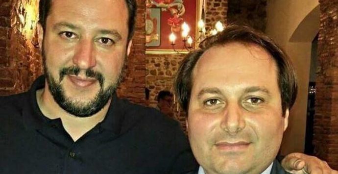 Migranti, la Lega replica al prete vibonese che aveva condannato Salvini