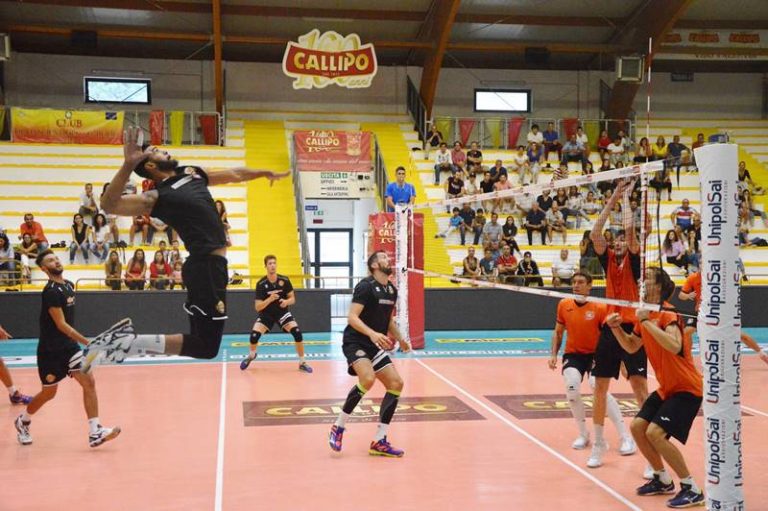 La Tonno Callipo scalda i motori in vista del campionato: buon test contro Lamezia (VIDEO)