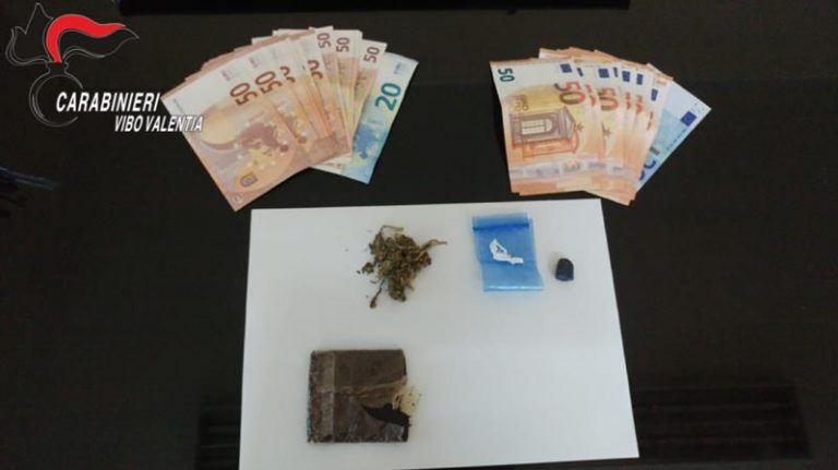 Droga in casa, un arresto e una denuncia nel Vibonese