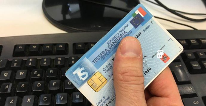 Nuova tessera sanitaria: attivazione anche nel Vibonese per accedere ai servizi on-line