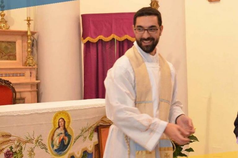 Monsignor Francesco Massara “convoca” don Domenico Romano a Camerino