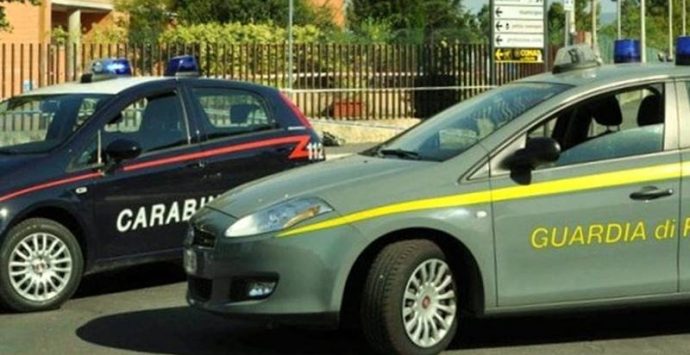 ‘Ndrangheta: associazione mafiosa, frode e riciclaggio, 70 arresti. Blitz pure nel Vibonese