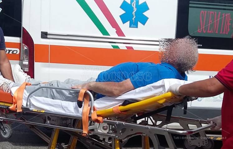 Cade in strada a Bivona e si ferisce al volto e alla testa