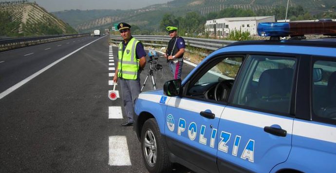 Cronotachigrafo alterato, nuovo sequestro della Polstrada nel Vibonese