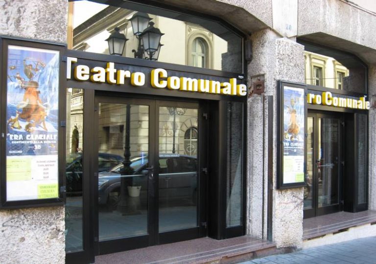 Teatro, trasferta in bus da Vibo a Catanzaro per la prima del Festival Uilt