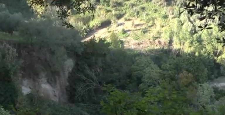 San Calogero, una frana spaventa agricoltori e cittadini – Video