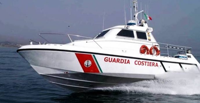 Attrezzi da pesca non autorizzati, scattano sequestro e sanzioni a Vibo Marina