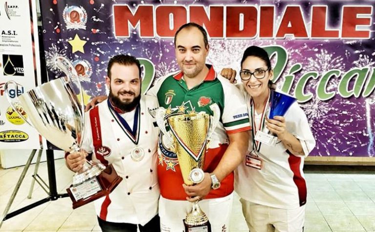 I campioni mondiali della pizza Fortuna e Malfarà dedicano la vittoria a Domenico Primerano – Video