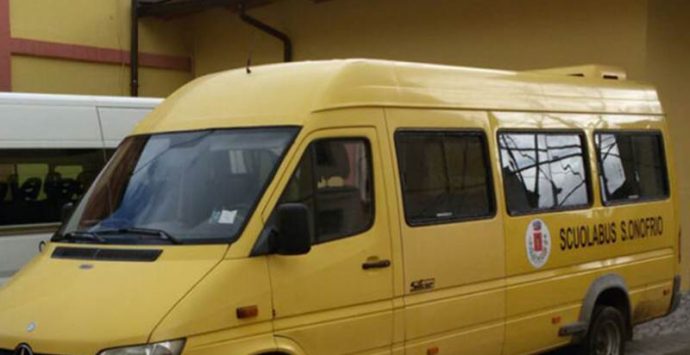 Interdittiva antimafia, il Comune di Sant’Onofrio revoca il servizio scuolabus