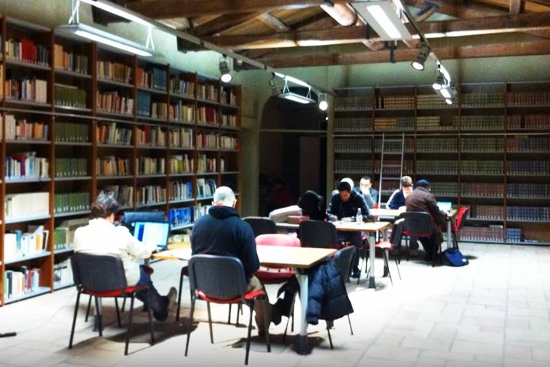 Una sala del Sistema bibliotecario vibonese