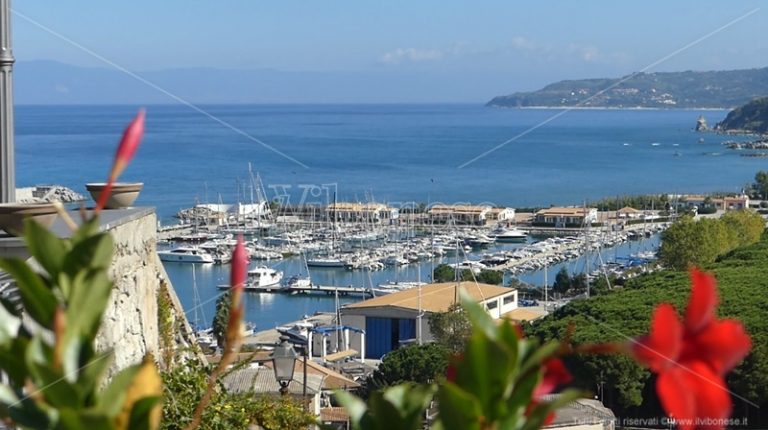 Turismo, l’inarrestabile ascesa del porto di Tropea: «+125% di transiti» – Video