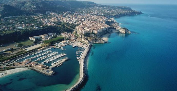 Tropea, un parcheggio rifiorirà grazie al Rotary Club