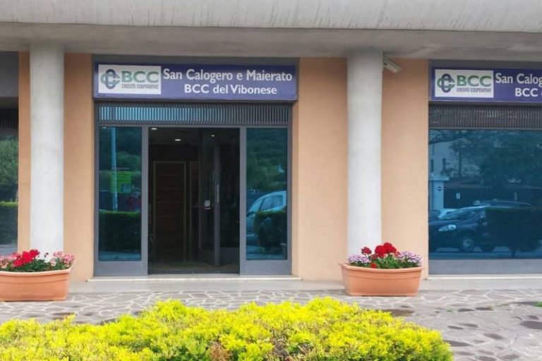 La Bcc del Vibonese si fonde con altre tre banche calabresi