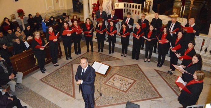 Nicotera, applaudita esibizione del Coro polifonico Musica nova in cattedrale – Video