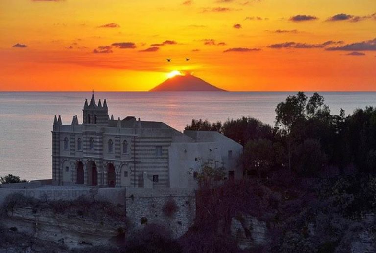 Tropea selezionata per la sfida televisiva “Il borgo dei borghi”