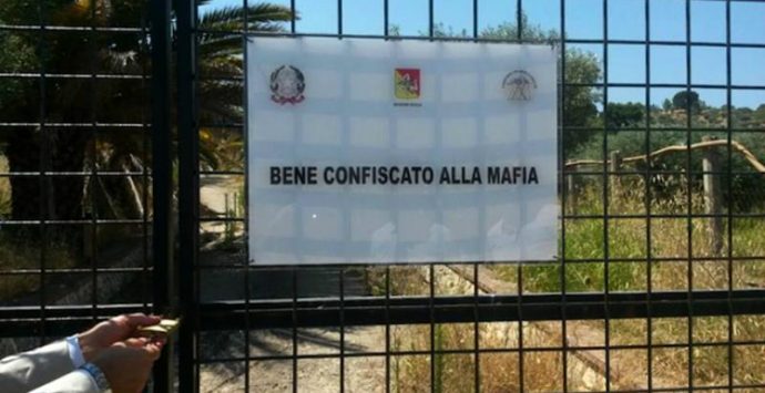 Cammino per la memoria e la resistenza, manifestazione antimafia a Limbadi