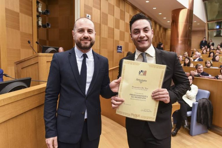 Filadelfia, giovane laureato in Economia premiato alla Camera dei deputati