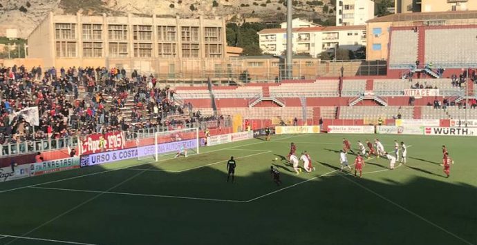 Serie C, la Vibonese mette pressione al Trapani ma i granata conquistano i tre punti