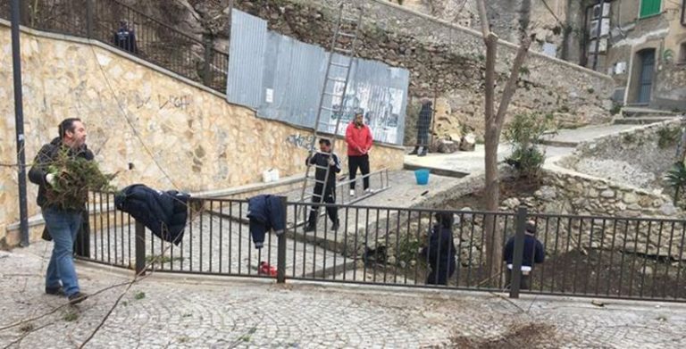 Tropea, la rinascita della città passa dalle mani dei volontari – Video