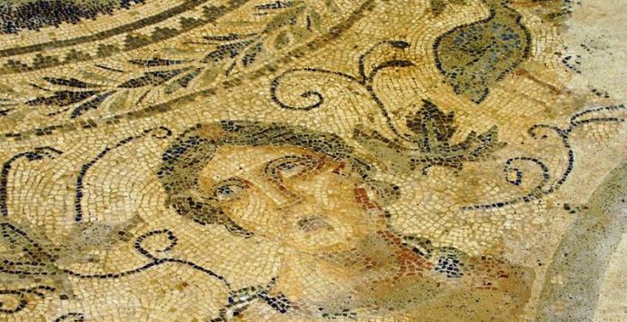 Le antiche terme e la storia dei mosaici di Sant’Aloe, Collia: «Patrimonio da valorizzare»