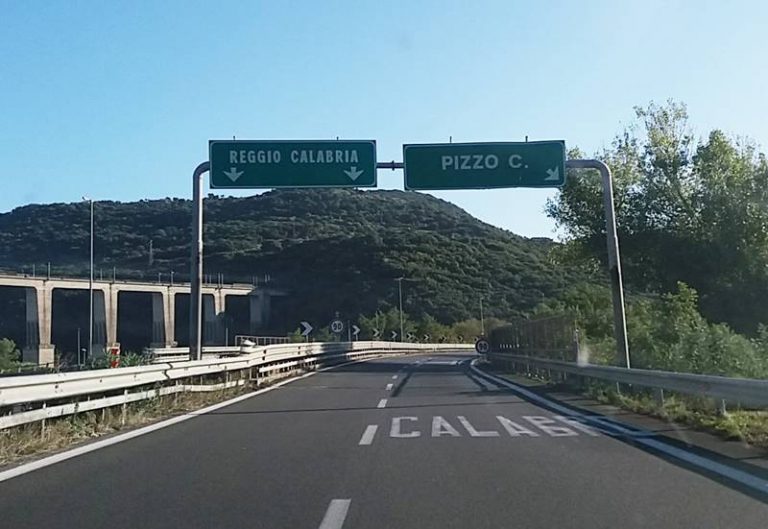 Lavori allo svincolo A2 di Pizzo, limitazioni al traffico fino al 20 febbraio