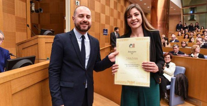 Da Pizzo a Roma, giovane laureata premiata alla Camera dei deputati