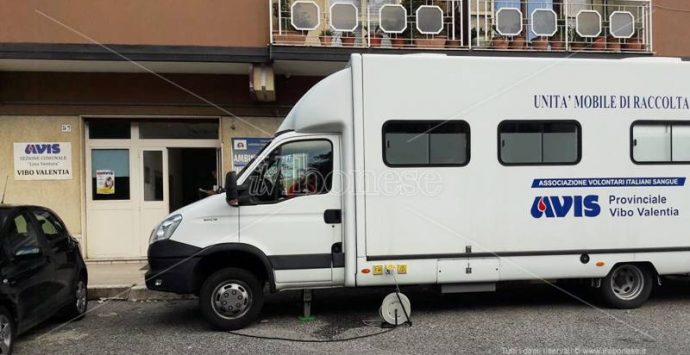 L’Asp di Vibo tergiversa, i donatori del sangue ancora costretti ai prelievi nel camper