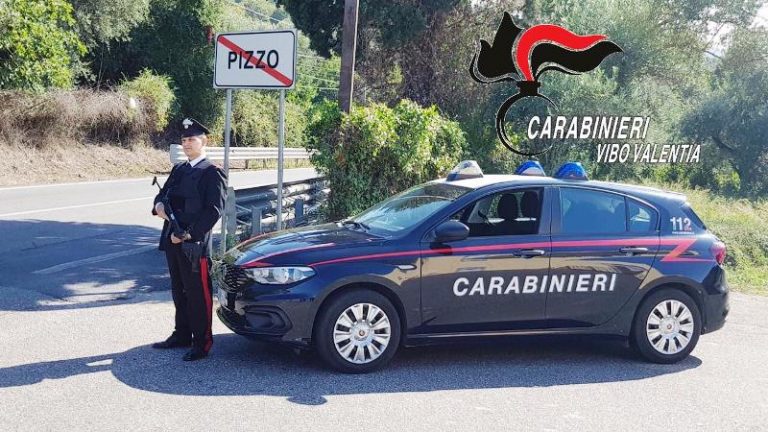 Pizzo: falsi carabinieri raggirano anziana, ma vengono scoperti dai veri militari dell’Arma