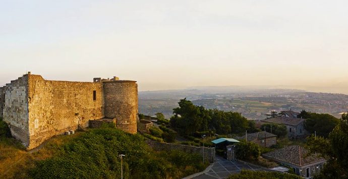 Giornata del paesaggio, il Castello di Vibo avamposto sul Tirreno tra storia e mito – Video
