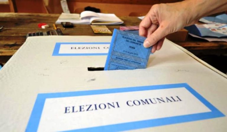 Comunali a Vibo, si profilano 18 liste per i quattro candidati a sindaco