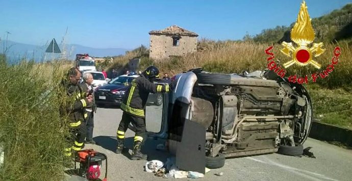Incidente stradale sulla Maierato-Pizzo, ferito il conducente di un’utilitaria