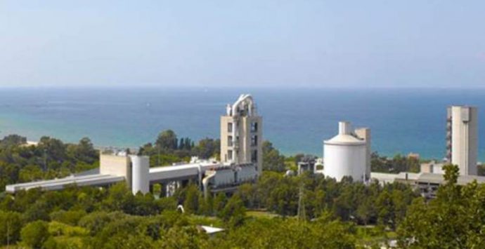 Italcementi, “Vibo da vivere” rilancia l’idea del parco tematico