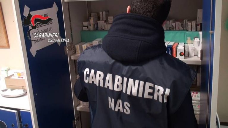 Traffico di anabolizzanti, perquisizioni e sequestri anche a Vibo