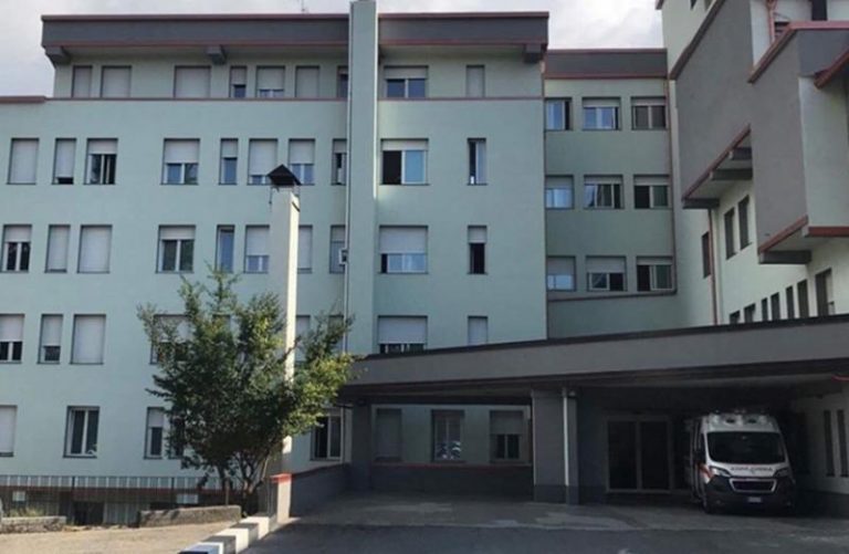 Ospedale “San Bruno”, “Serra al Centro”: «I sindaci diano voce al territorio»