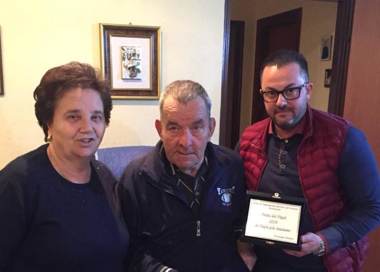Stefanaconi, il Centro di aggregazione sociale premia il “papà più anziano”