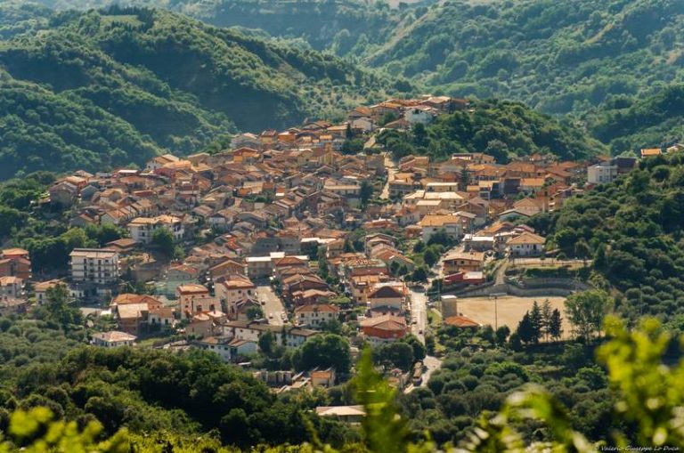 Vazzano, il Comune chiede la riapertura della farmacia: «È un presidio indispensabile»