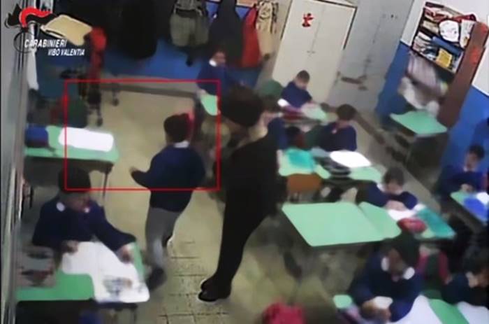 Maltrattamenti a scuola a Zungri, interviene il garante: «Stanare le mele marce»