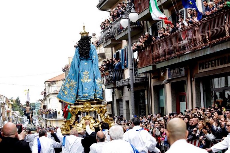 Tra ricordi e nostalgia, a Vibo un’altra Pasqua senza l’Affruntata