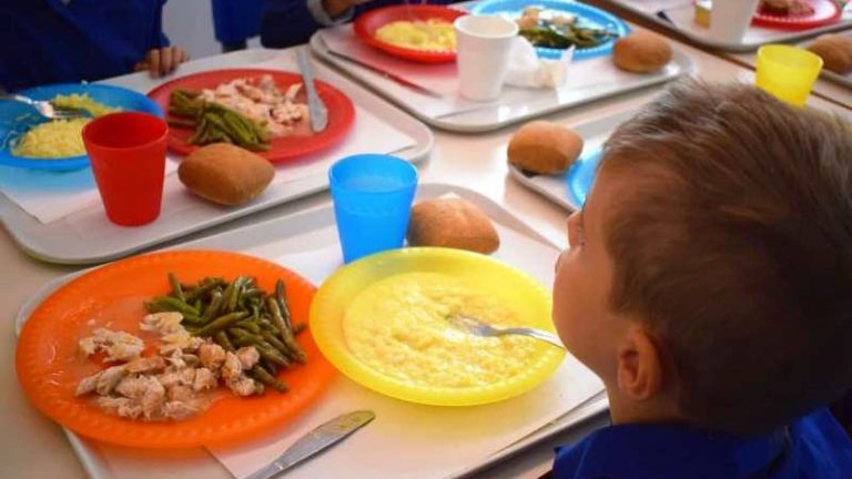 Scuole infanzia e primaria “Don Bosco” di Vibo: c’è la ditta per il nuovo servizio mensa