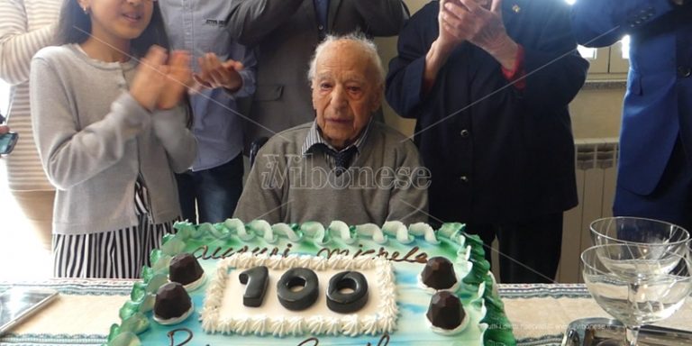 Rombiolo, i cento anni di Michele nel giorno della Liberazione – Video