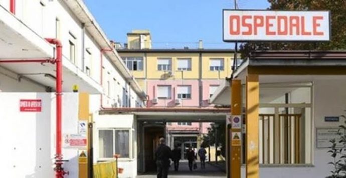 Bimbo ha un presunto angioma ma il Cup prenota la visita con un medico già in pensione