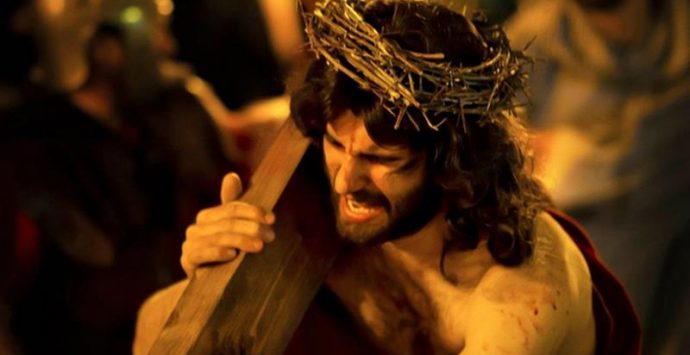 Pasqua al tempo del Covid,  gli alunni di Serra recitano “La passione di Cristo” alla radio