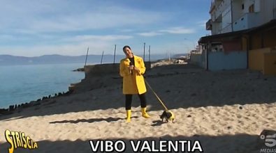 Cemento selvaggio al Pennello di Vibo Marina: «Nessuno ci ha fermati» – Video