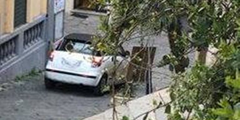 Ztl a Tropea, è guerra ai furbetti che coprono la targa per accedervi