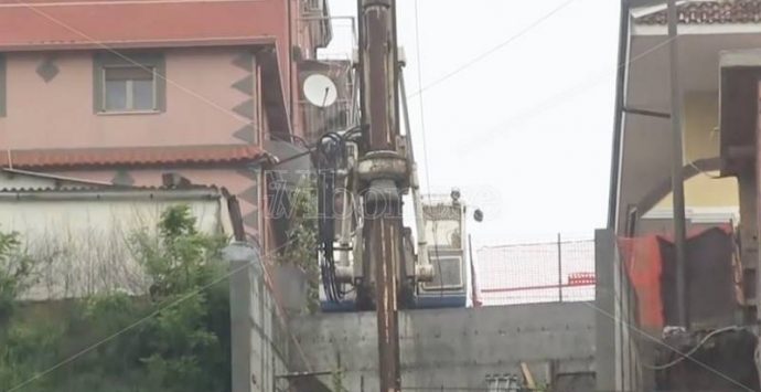 Scala mobile di Vibo, famiglie ostaggio dei lavori infiniti – Video