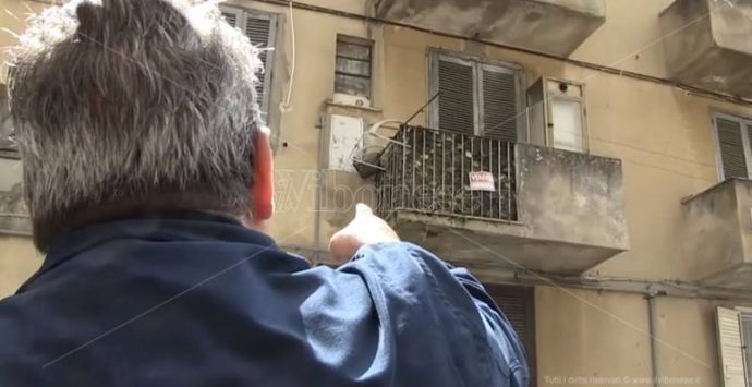 Vibo, la casa promessa a Moudik ha già un legittimo proprietario – Video